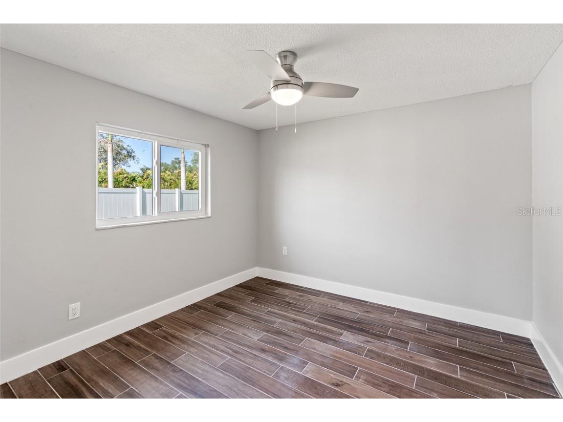 6070 Denver Street NE Saint Petersburg FL 33703 TB8438756 image18