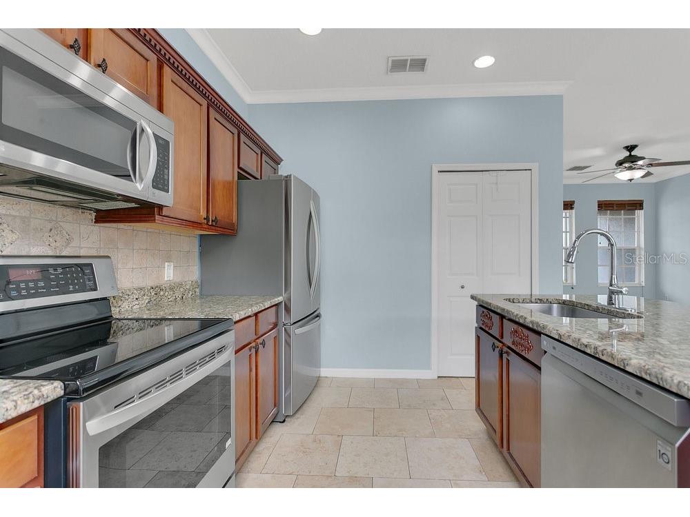 6071 Chapledale Drive Orlando FL 32829 O6342622 image11