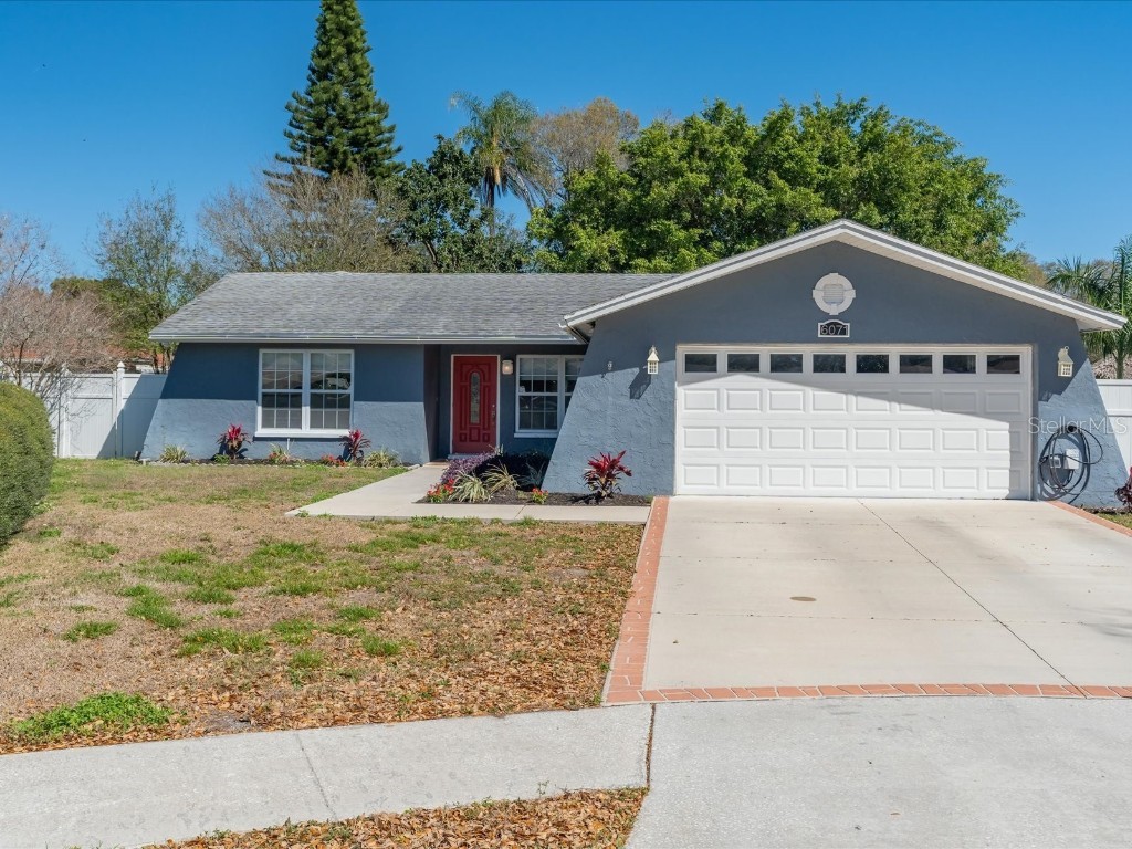 6071 Garmouth Way N Saint Petersburg FL 33709 U8190820 image1