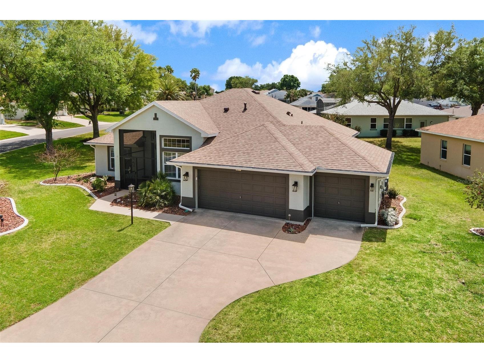 6071 Sailboat Avenue Tavares FL 32778 - LITTLE LAKE HARRIS G5110536 image1