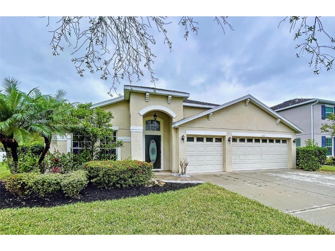 6072 39th Court E Bradenton FL 34203 A4555058 image1