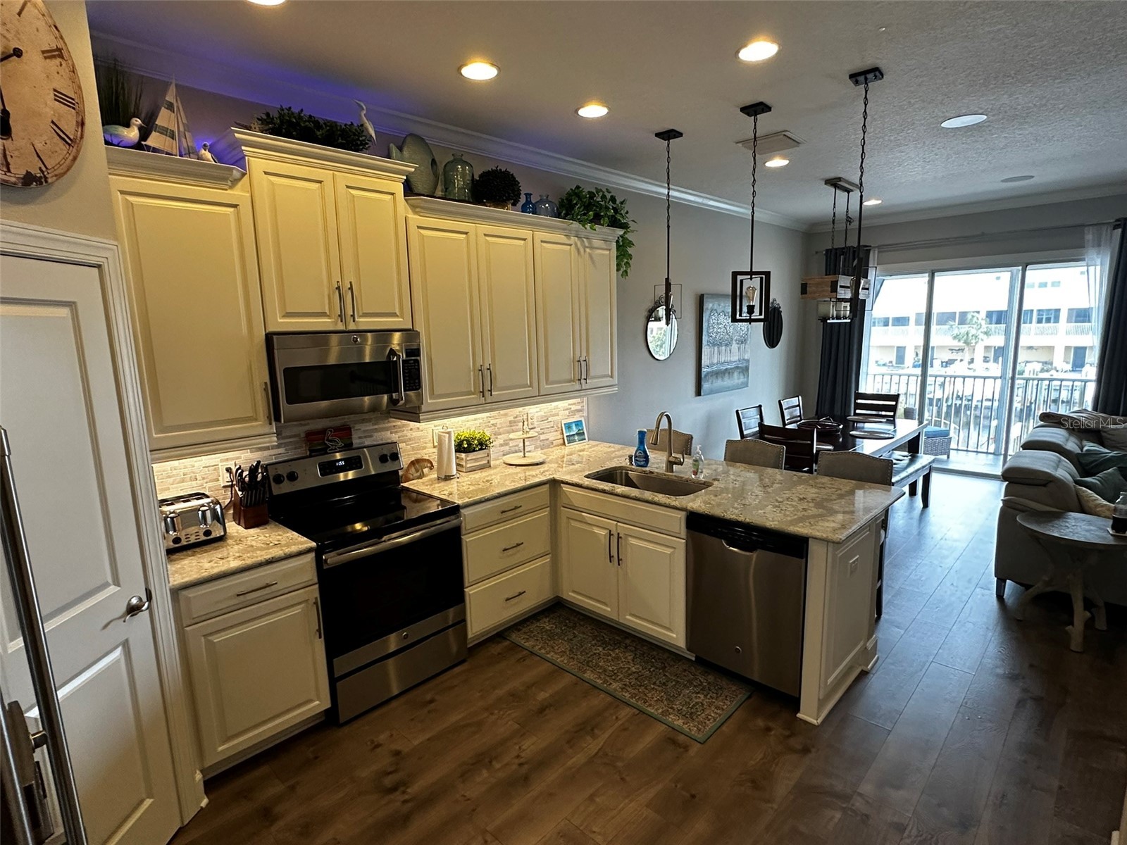 6072 Moorings Drive S Saint Petersburg FL 33712 TB8513376 image3