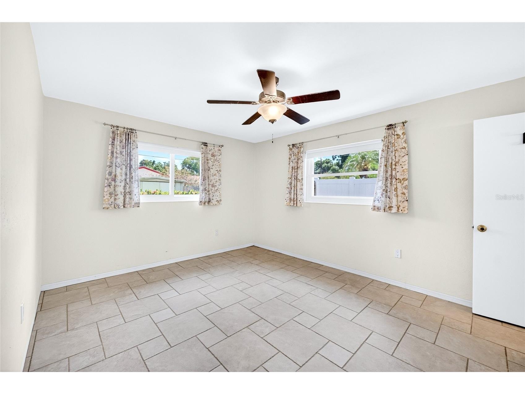 6074 28th Avenue N Saint Petersburg FL 33710 TB8503965 image10