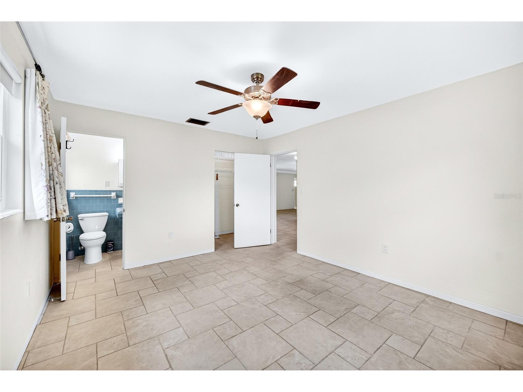 6074 28th Avenue N Saint Petersburg FL 33710 TB8503965 image12