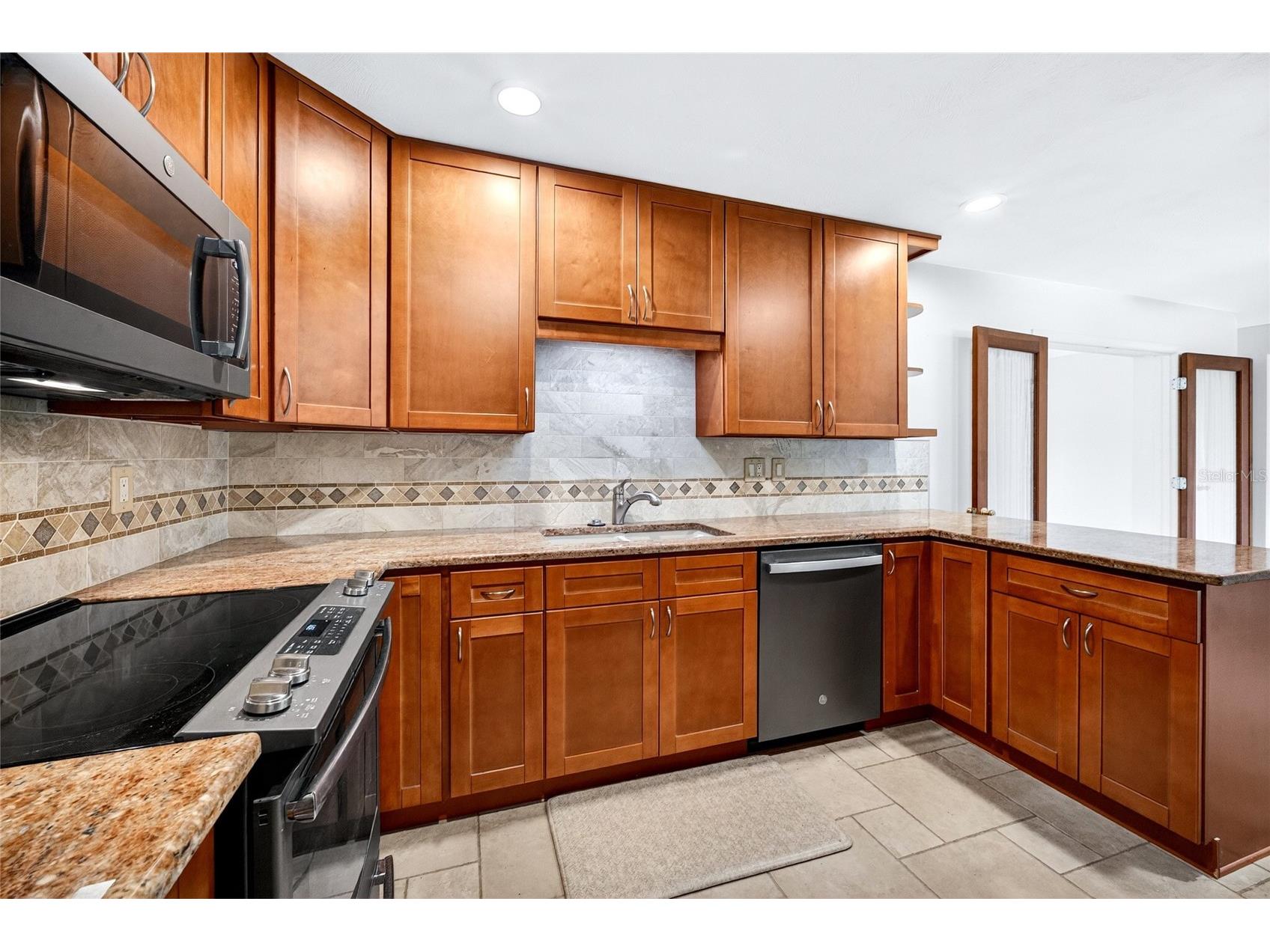 6074 28th Avenue N Saint Petersburg FL 33710 TB8503965 image8