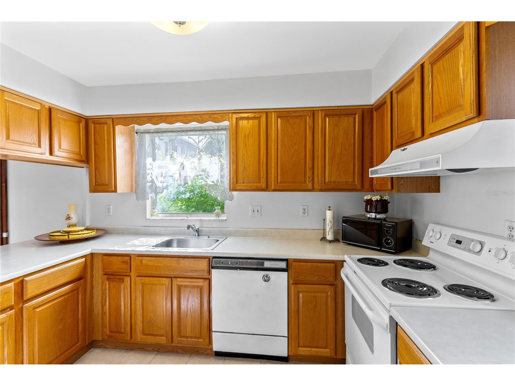 6075 Amberly Court #F40 Orlando FL 32822 O6411546 image8