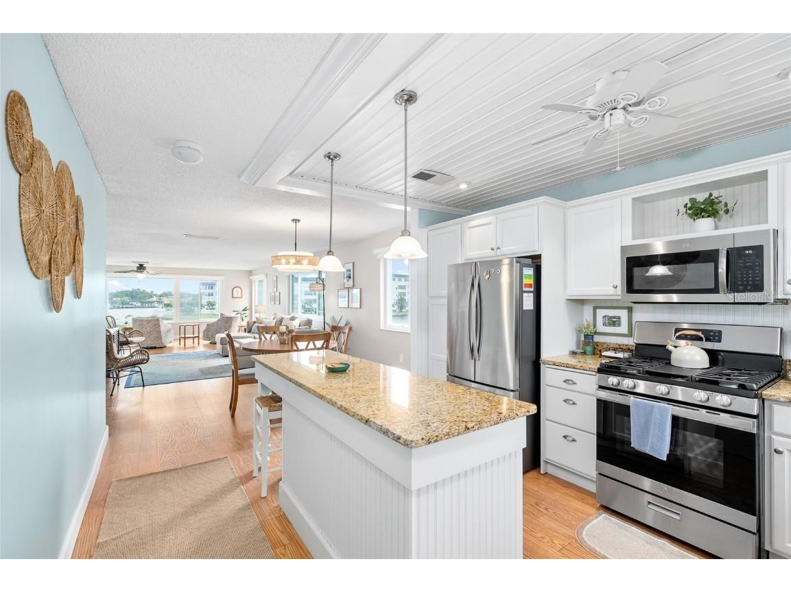 6075 Shore Boulevard S #215 Gulfport FL 33707 TB8390948 image7