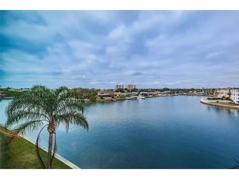 6075 Shore Boulevard S #412 Gulfport FL 33707 TB8483847 image2