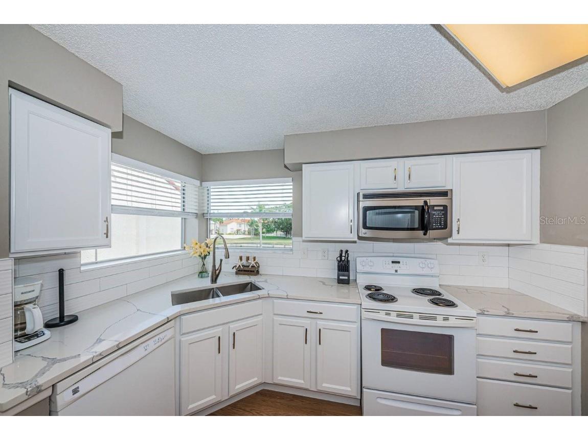 6077 Bahia Del Mar Boulevard #221 Saint Petersburg FL 33715 TB8461569 image4