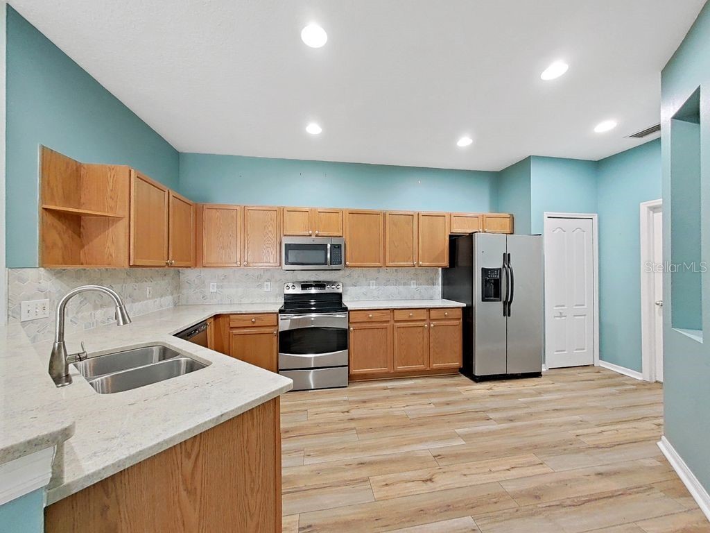 6077 Sandhill Ridge Drive Lithia FL 33547 TB8412807 image8