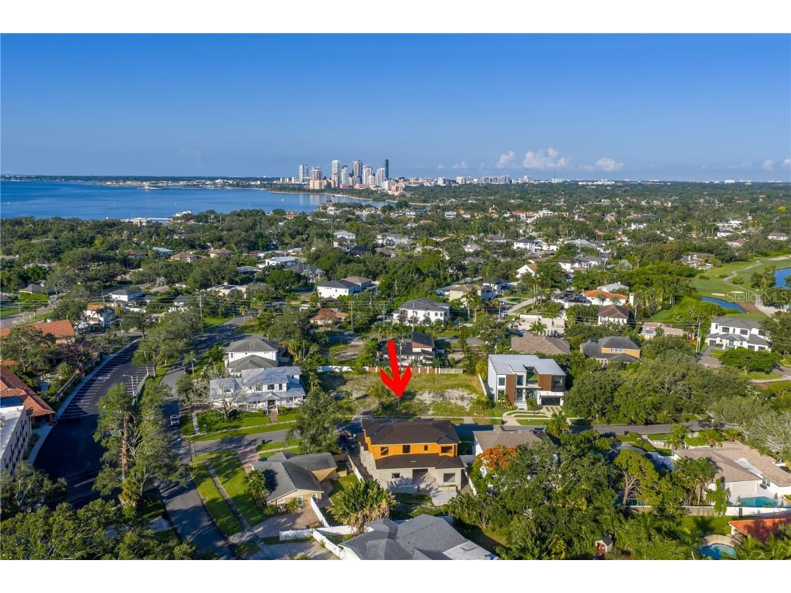 608 & 700 Alda Way NE Saint Petersburg FL 33704 TB8407095 image1