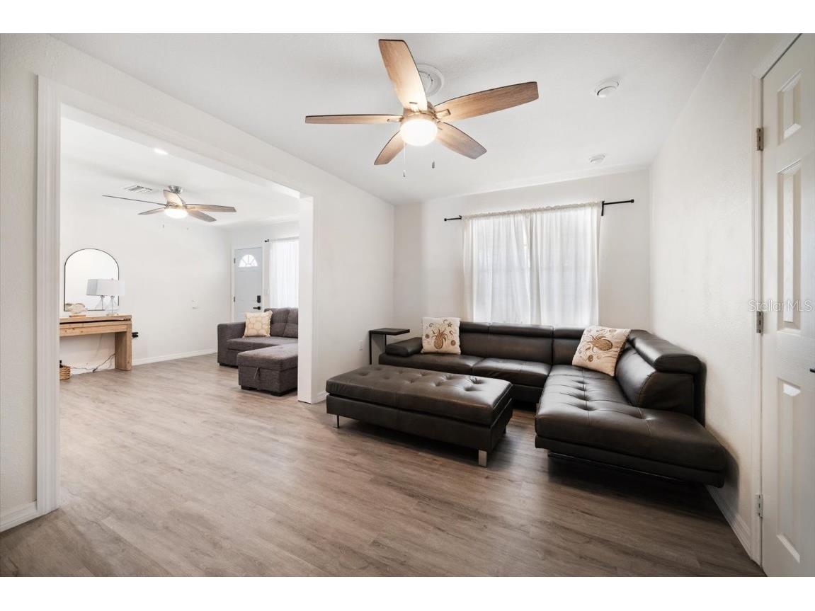 608 Bay Esplanade Clearwater Beach FL 33767 TB8393706 image12