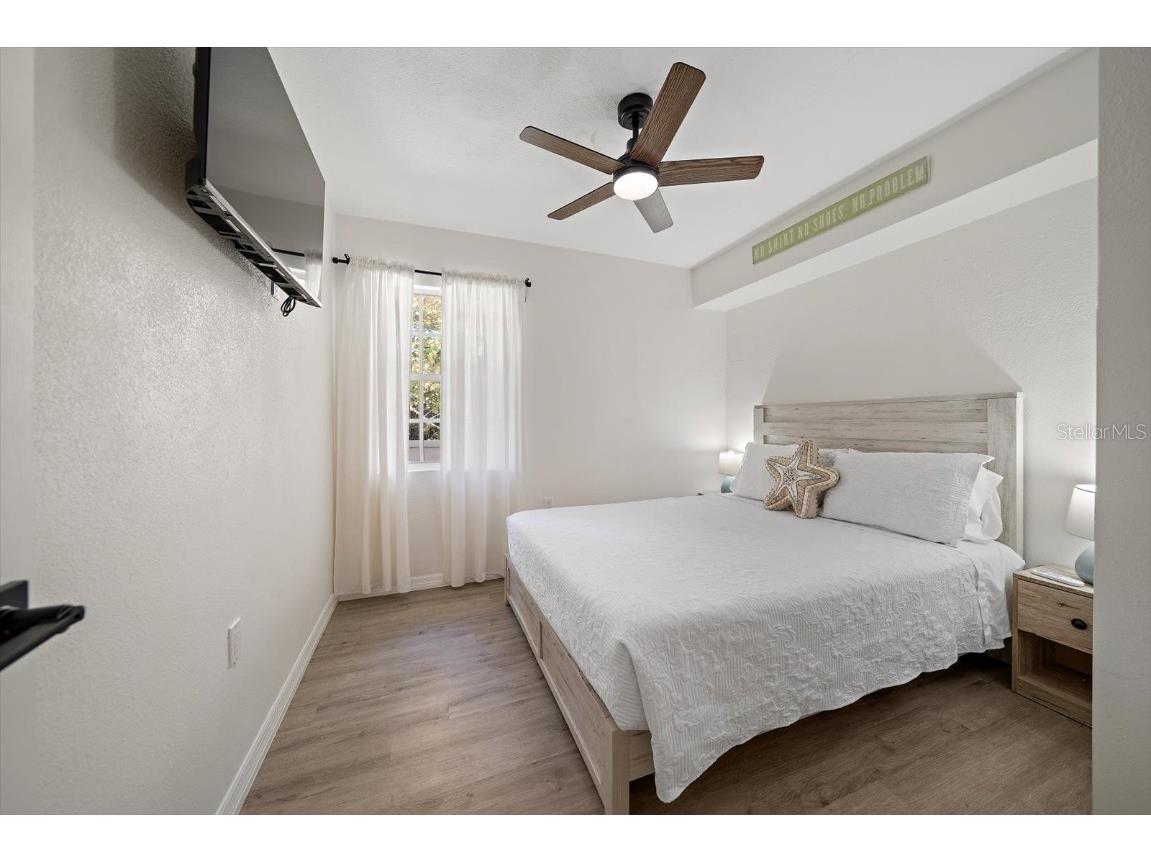 608 Bay Esplanade Clearwater Beach FL 33767 TB8393706 image13