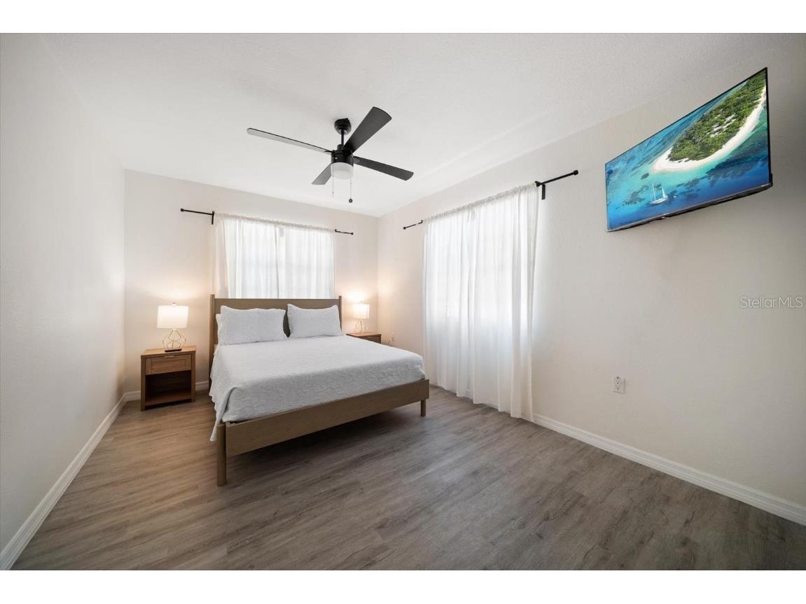 608 Bay Esplanade Clearwater Beach FL 33767 TB8393706 image20