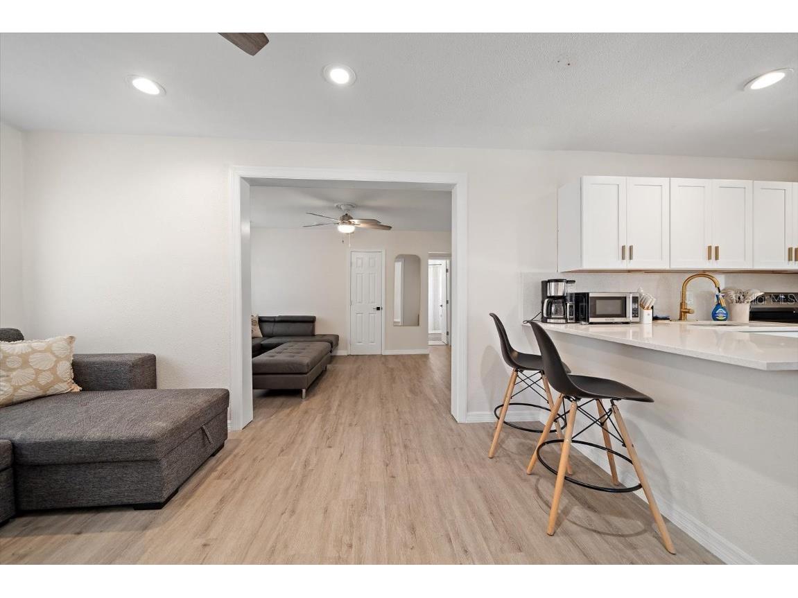 608 Bay Esplanade Clearwater Beach FL 33767 TB8393706 image7