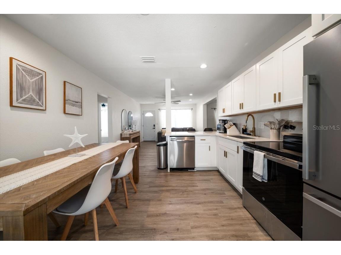 608 Bay Esplanade Clearwater Beach FL 33767 TB8393706 image8