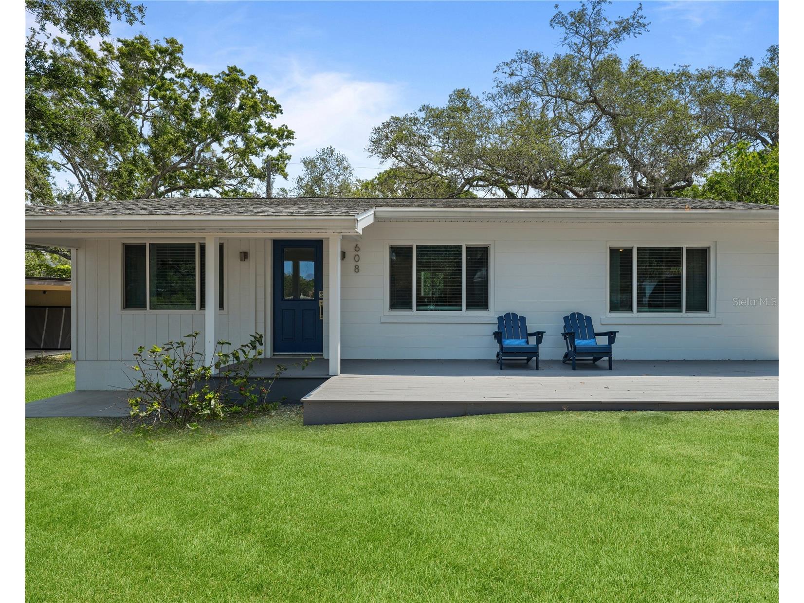 608 Betmor Lane Palm Harbor FL 34683 - CANAL TO GULF OF AMERICA TB8385070 image1