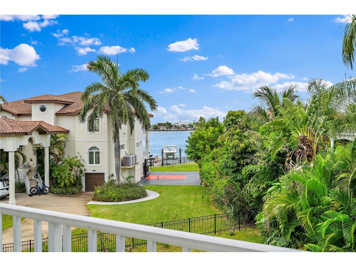 608 Columbus Drive Tierra Verde FL 33715 TB8425625 image1