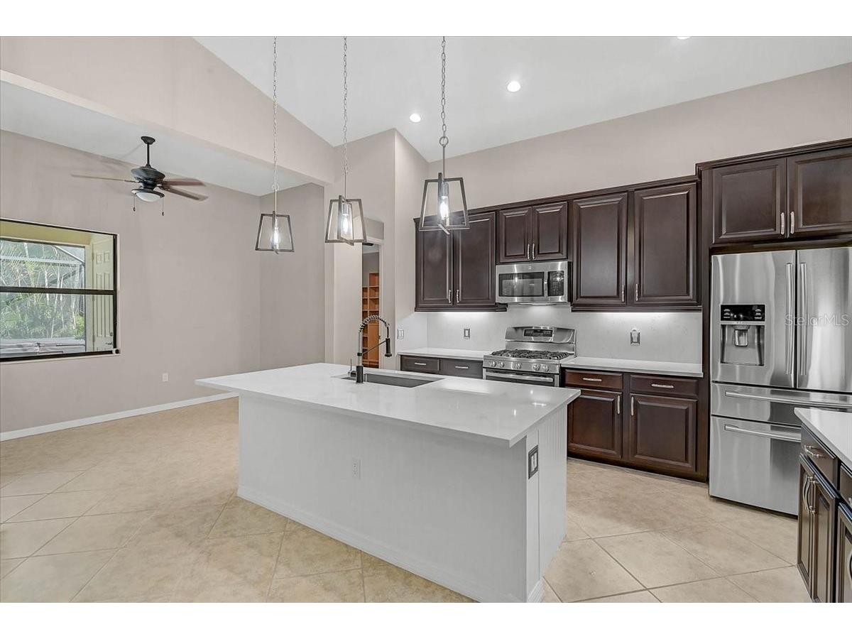 608 Dogwood Run Bradenton FL 34212 A4699415 image14