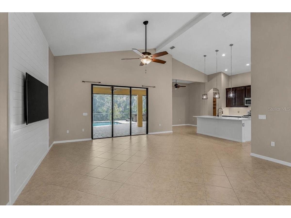 608 Dogwood Run Bradenton FL 34212 A4699415 image7