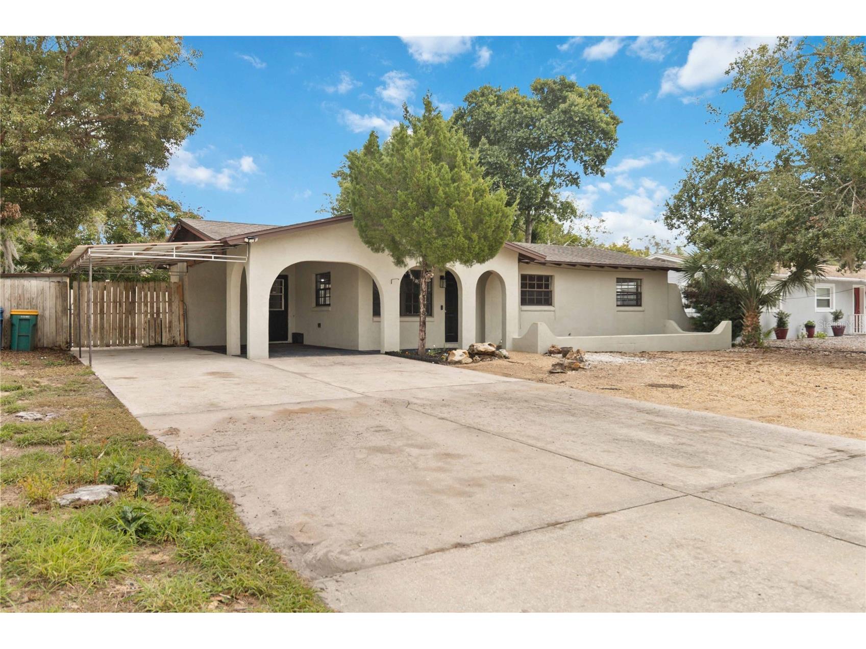 608 Dora Avenue Tavares FL 32778 O6374045 image1