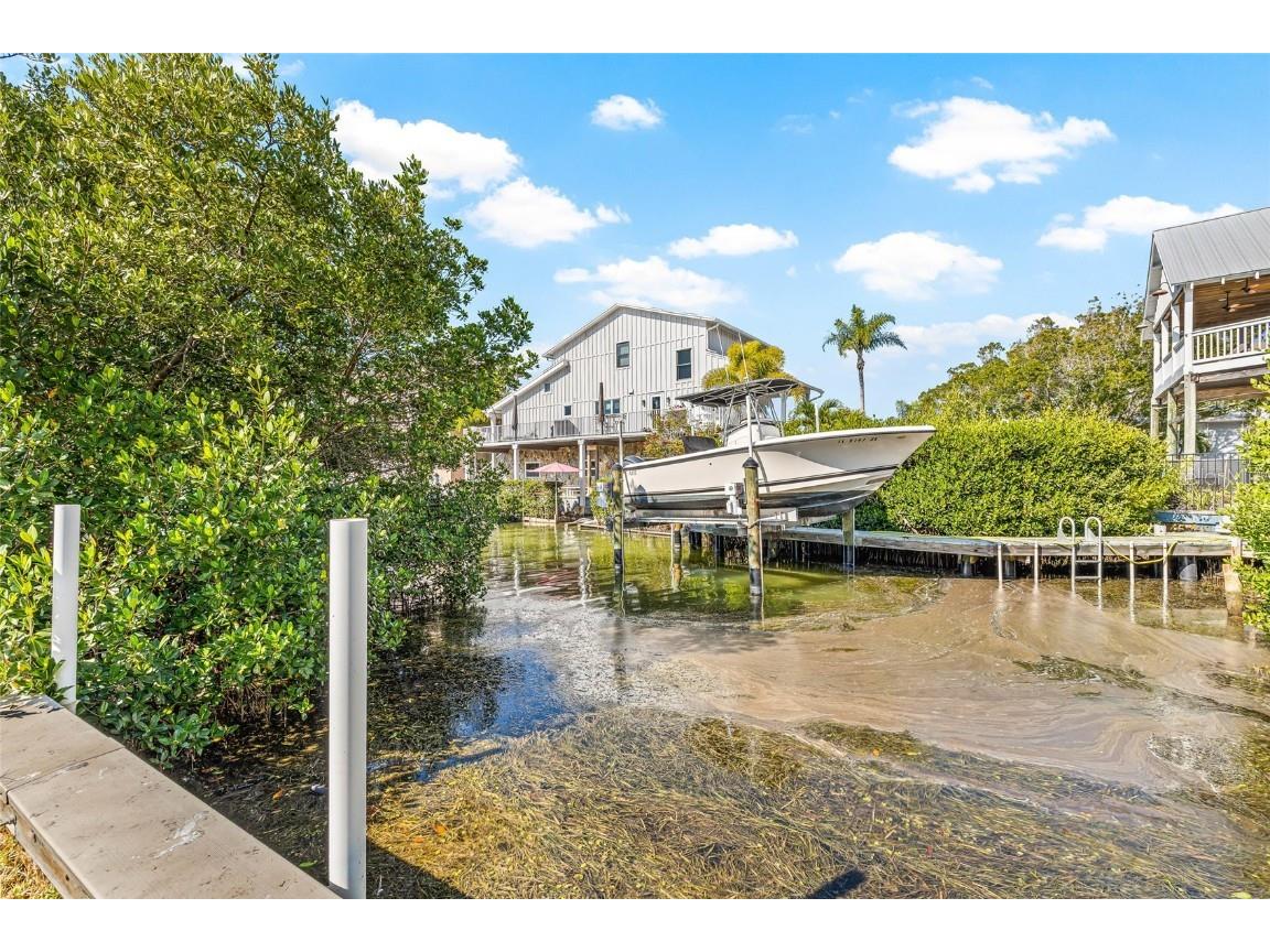 608 Florida Boulevard Crystal Beach FL 34681 - GULF OF MEXICO TB8450105 image5