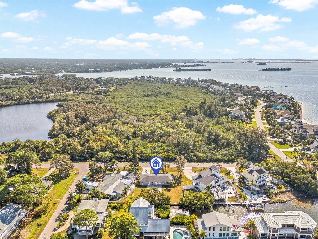 608 Florida Boulevard Crystal Beach FL 34681 - GULF OF MEXICO TB8450105 image9