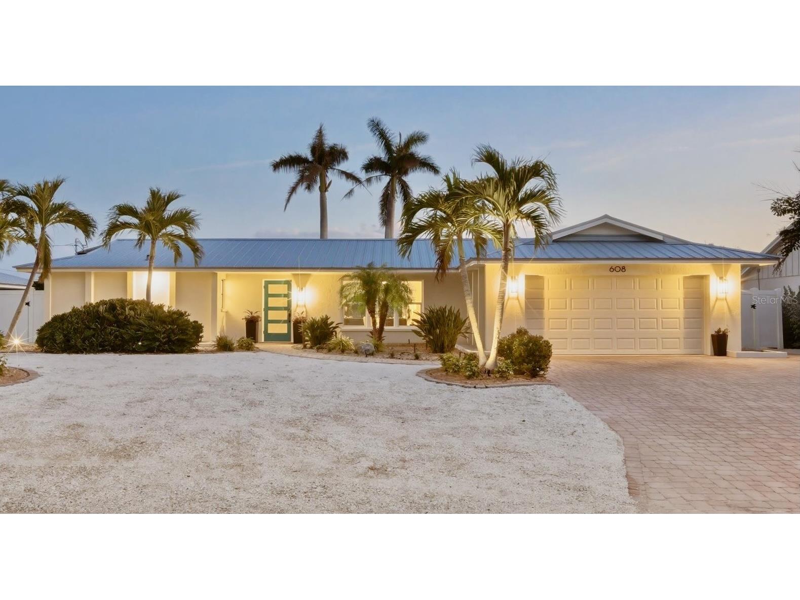 608 Gladstone Lane Holmes Beach FL 34217 - BIMINI BAY A4684704 image1
