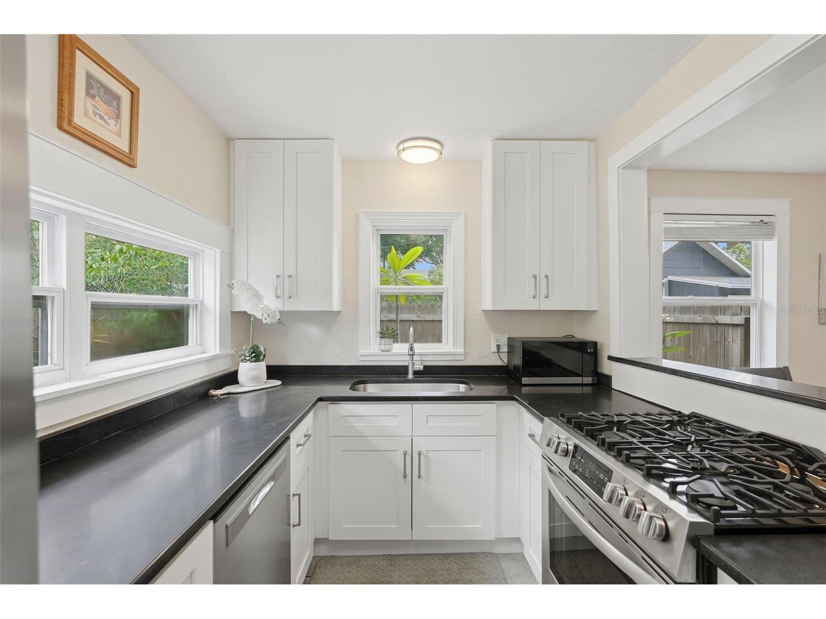 608 Kirkwood Terrace N Saint Petersburg FL 33701 TB8517103 image10