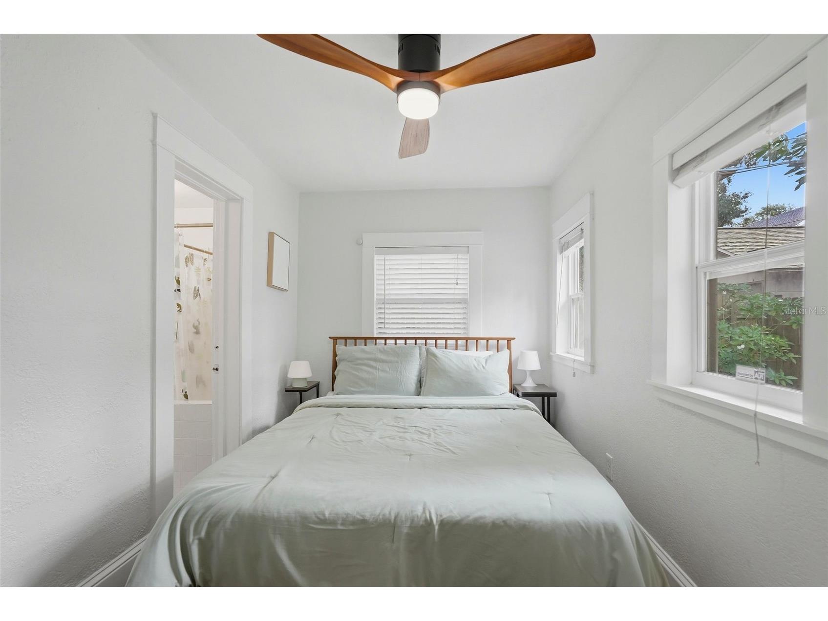 608 Kirkwood Terrace N Saint Petersburg FL 33701 TB8517103 image13