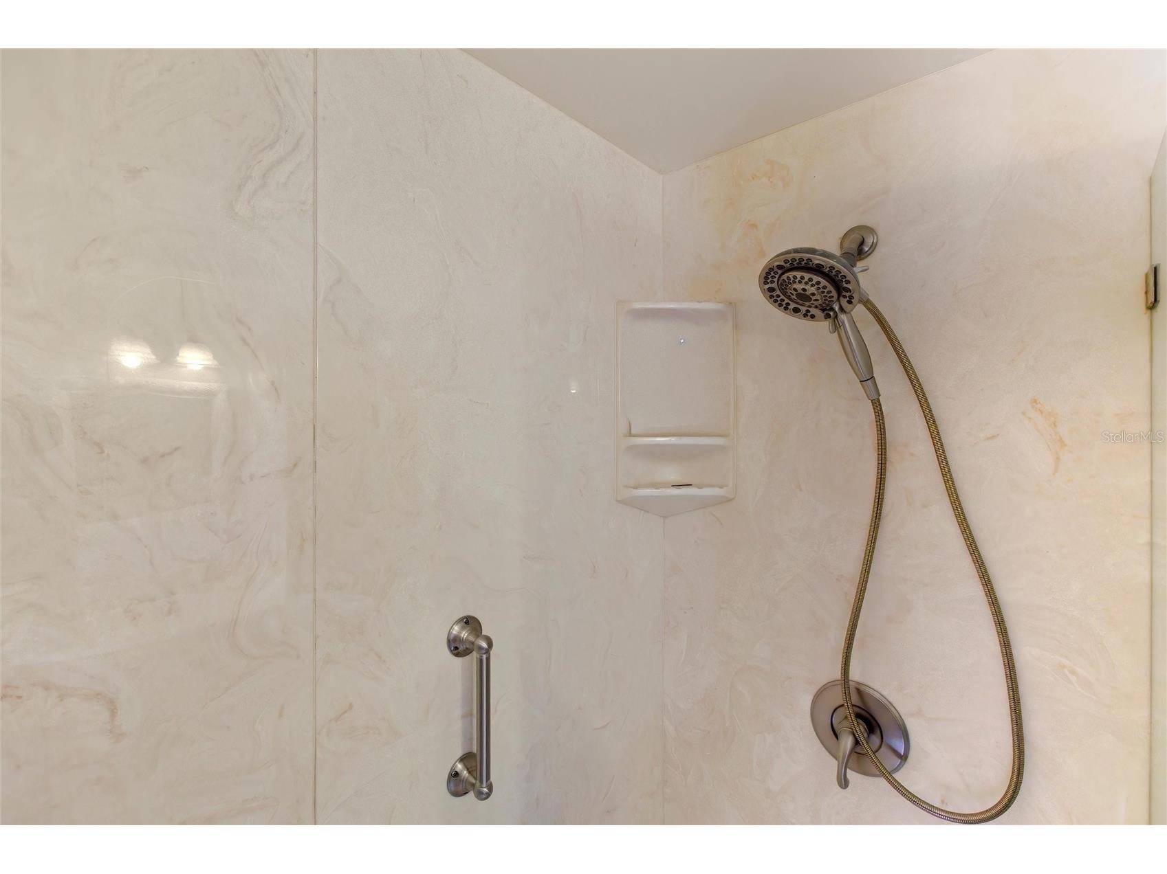 608 La Gorce Dr Venice FL 34293 A4696938 image12
