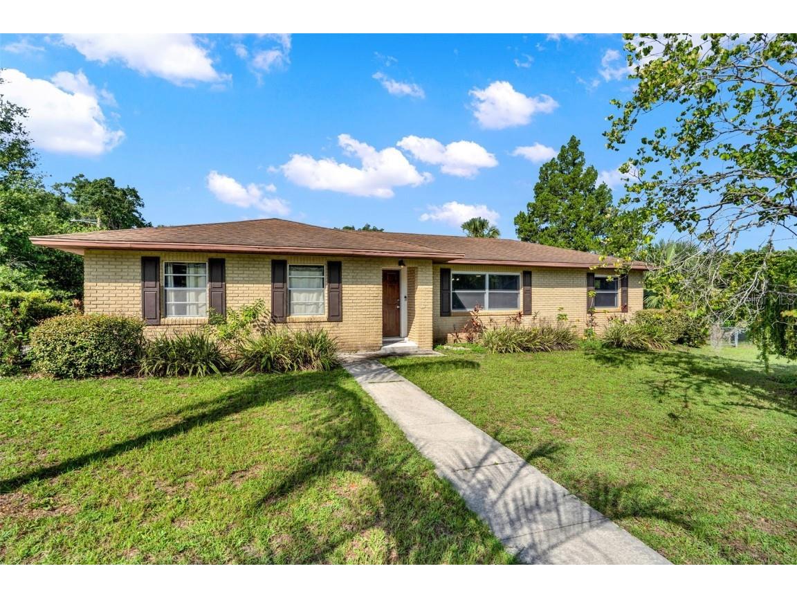 608 Northern Oaks Avenue Deland FL 32724 V4943791 image1