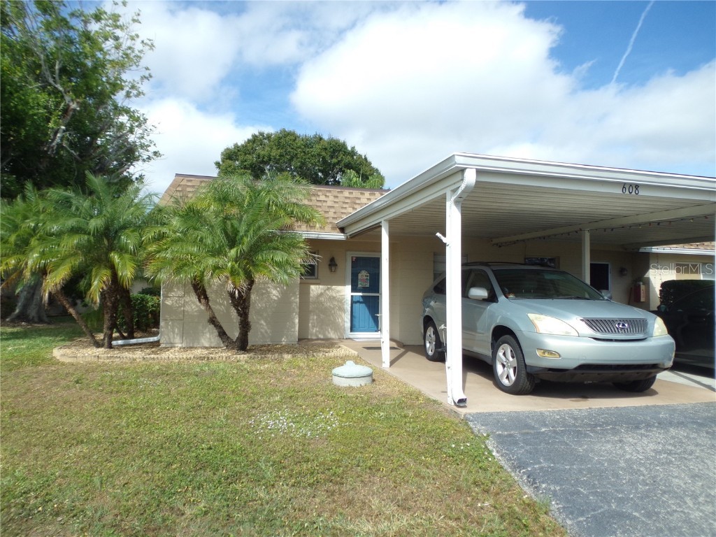 608 Park Circle Bradenton FL 34207 A4673632 image1