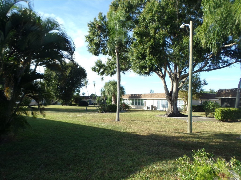 608 Park Circle Bradenton FL 34207 A4673632 image42