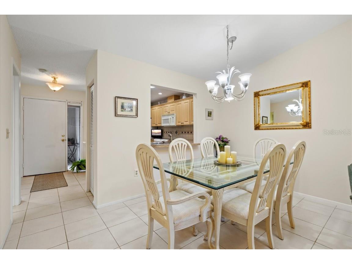 608 Pinebrook Crescent #8 Venice FL 34285 N6141552 image14