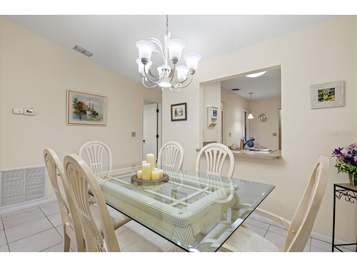 608 Pinebrook Crescent #8 Venice FL 34285 N6141552 image15