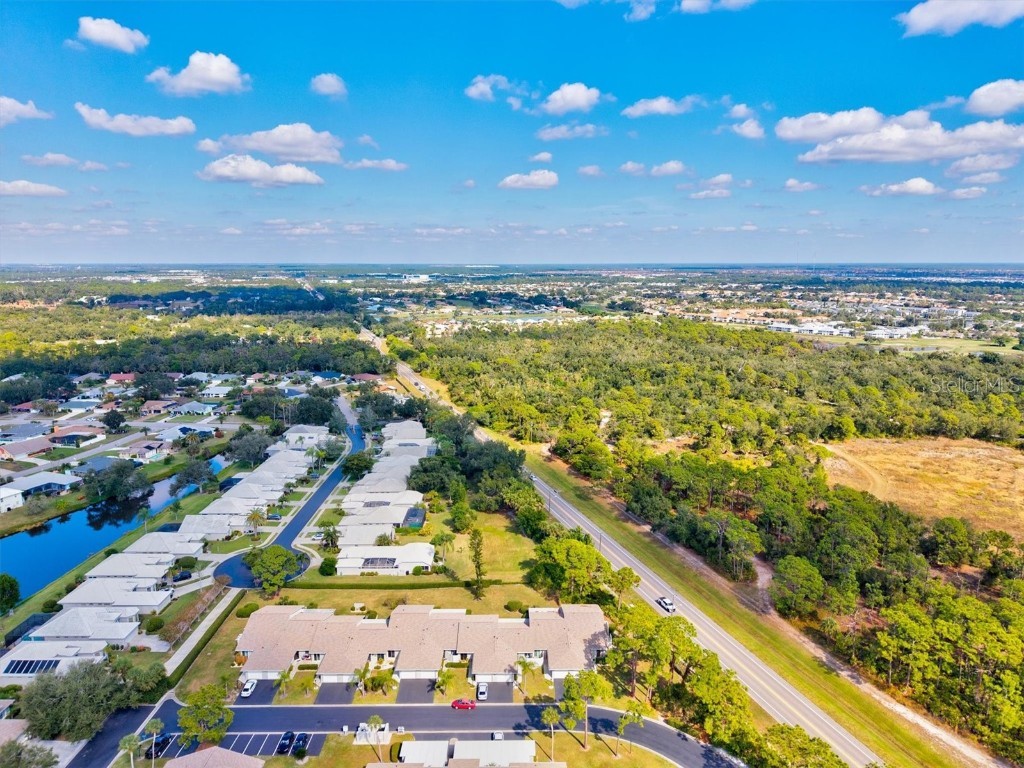 608 Pinebrook Crescent #8 Venice FL 34285 N6141552 image44