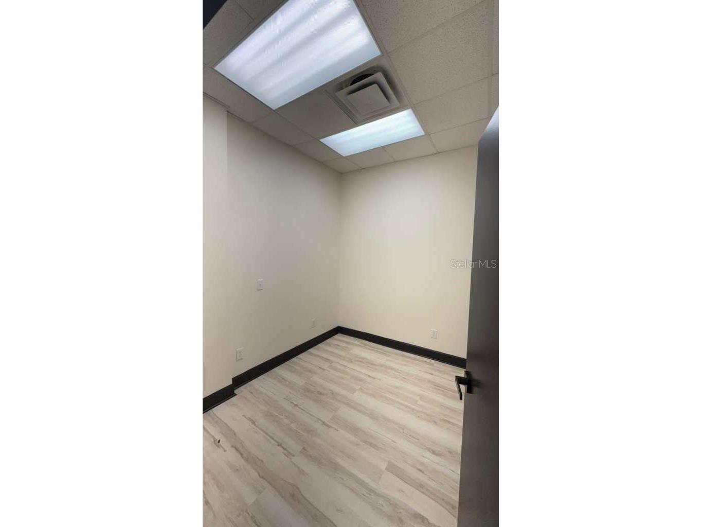608 S Tampania Avenue Tampa FL 33609 A4694463 image11