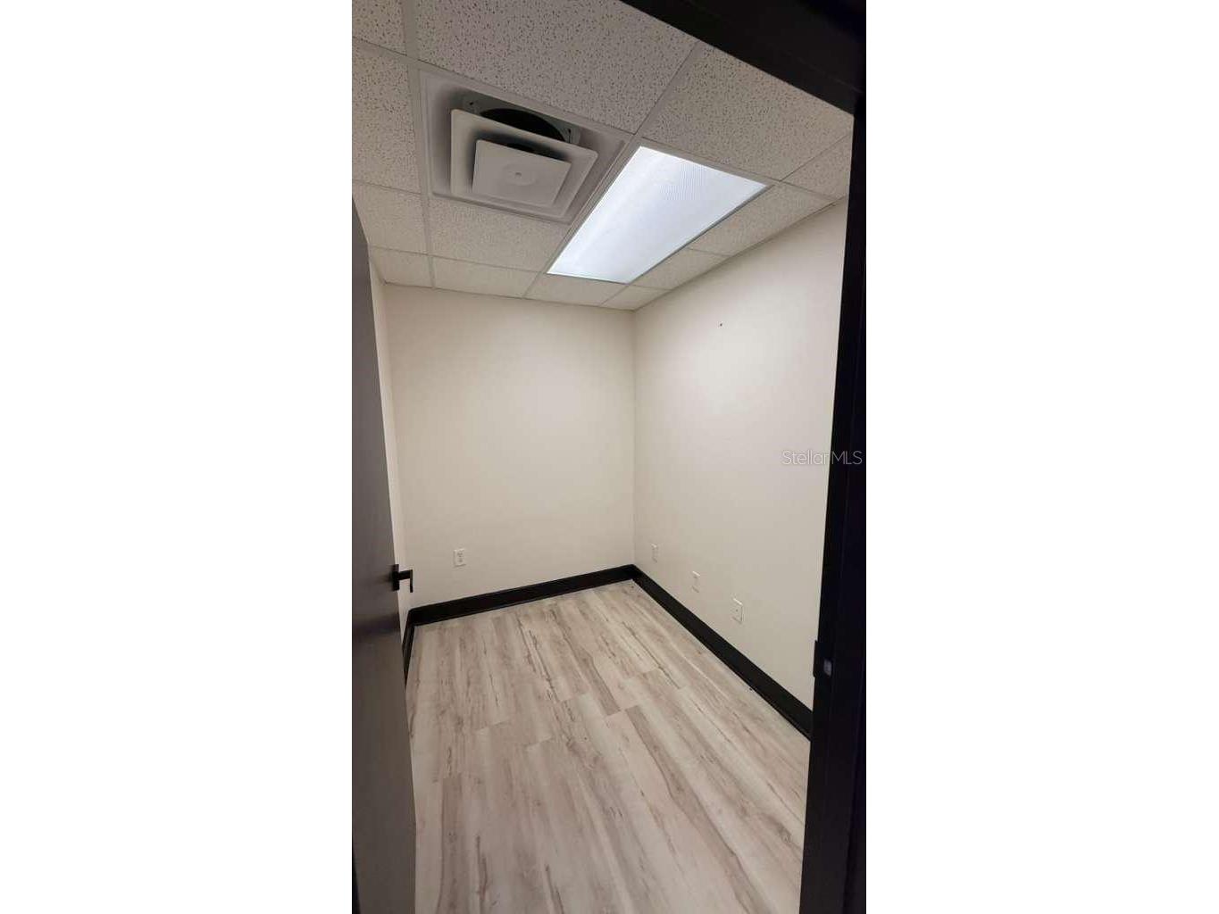 608 S Tampania Avenue Tampa FL 33609 A4694463 image14