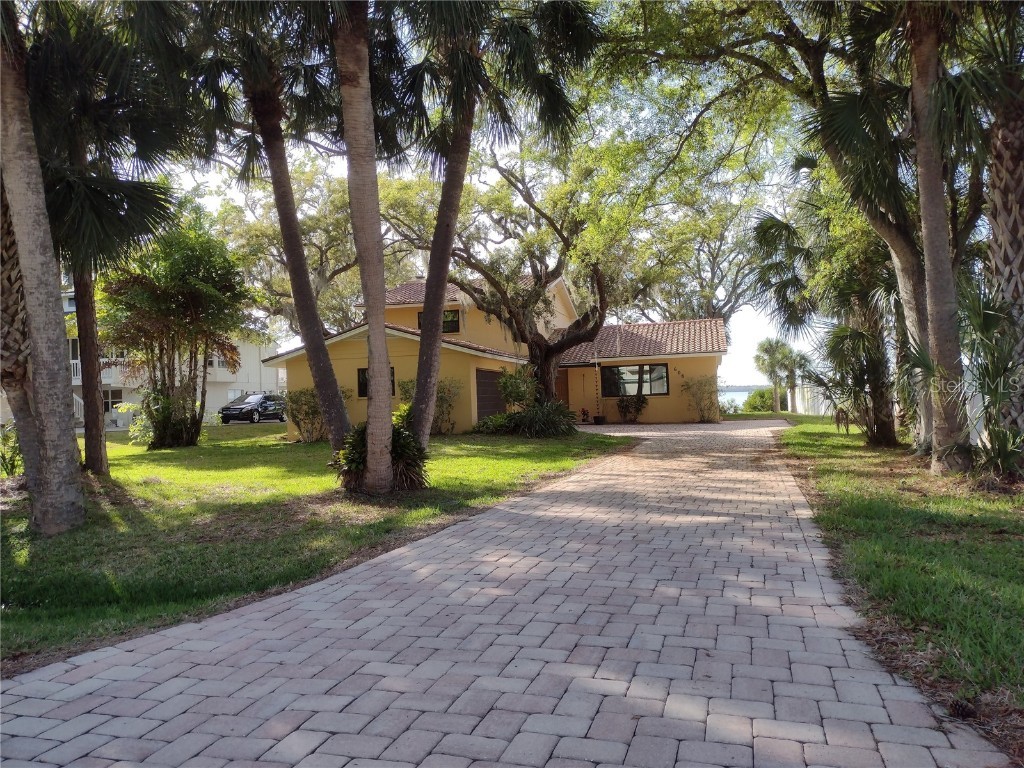 608 Shore Drive E Oldsmar FL 34677 - TAMPA BAY T3512607 image1