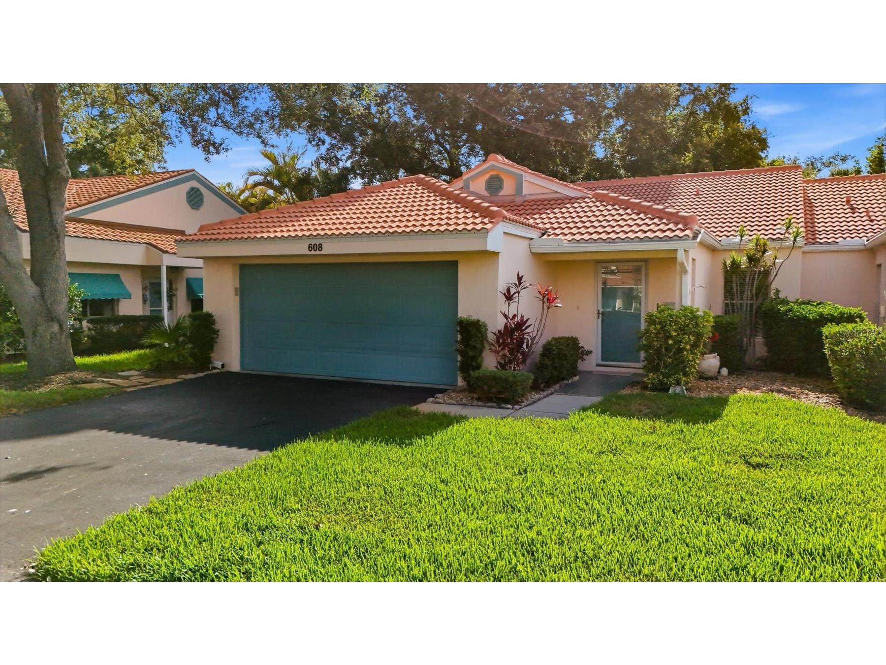 608 Tyson Terrace #8 Venice FL 34285 A4696776 image2