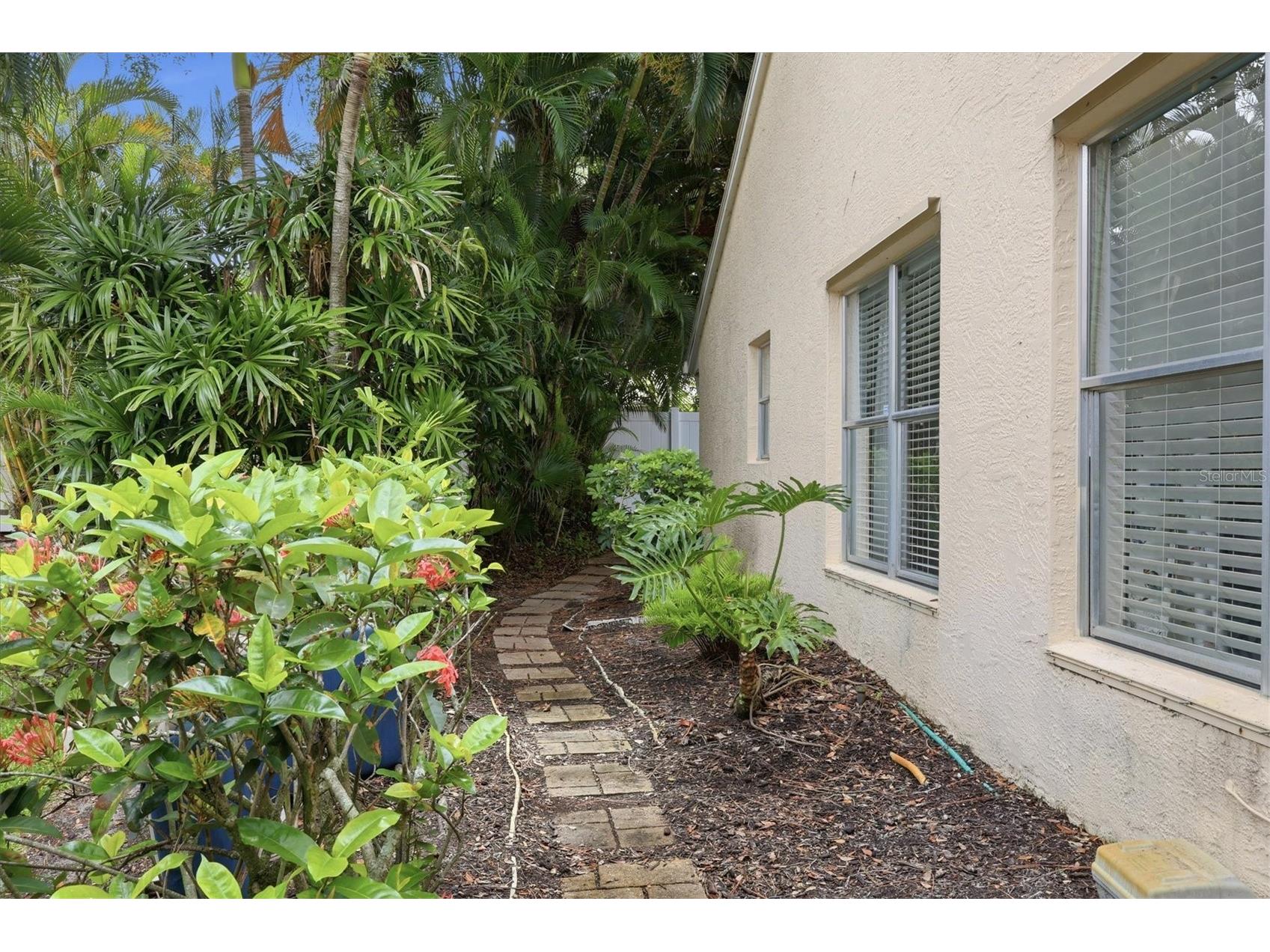 608 Tyson Terrace #8 Venice FL 34285 A4696776 image34