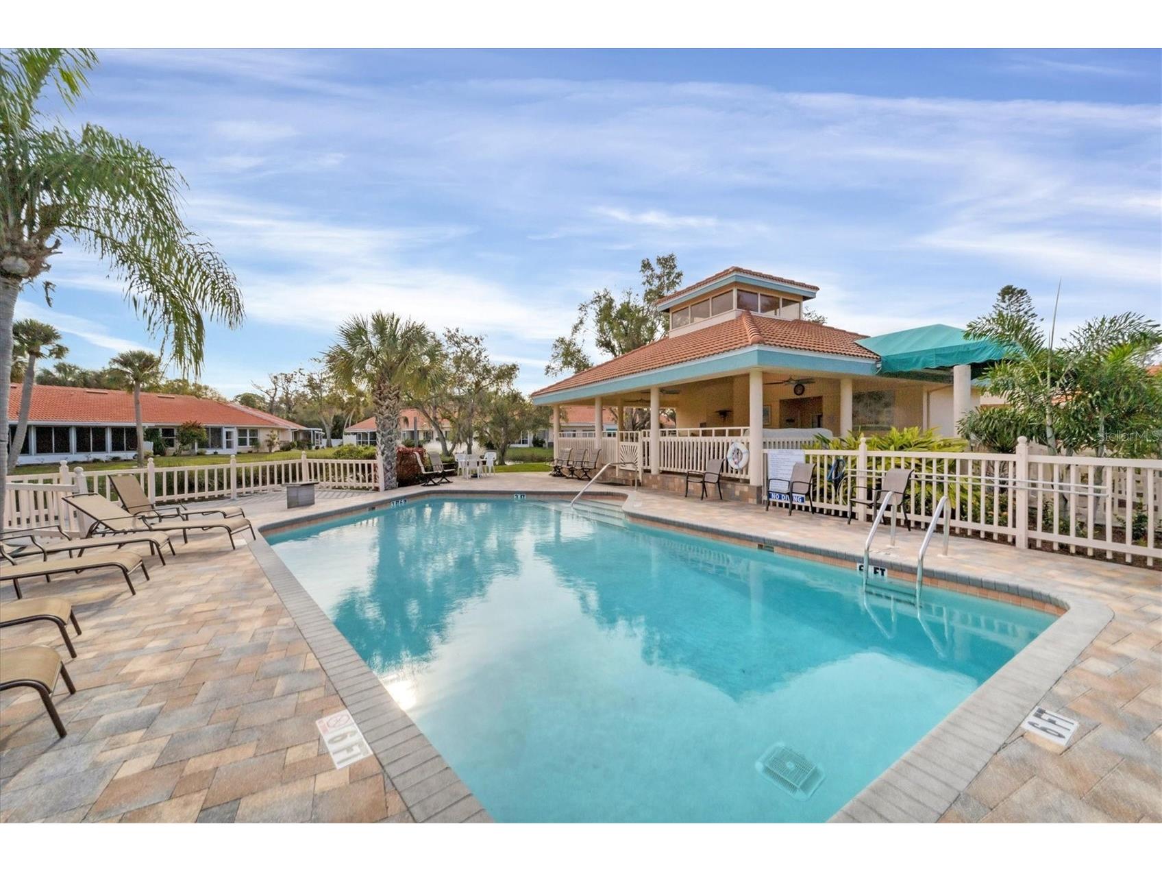 608 Tyson Terrace #8 Venice FL 34285 A4696776 image45