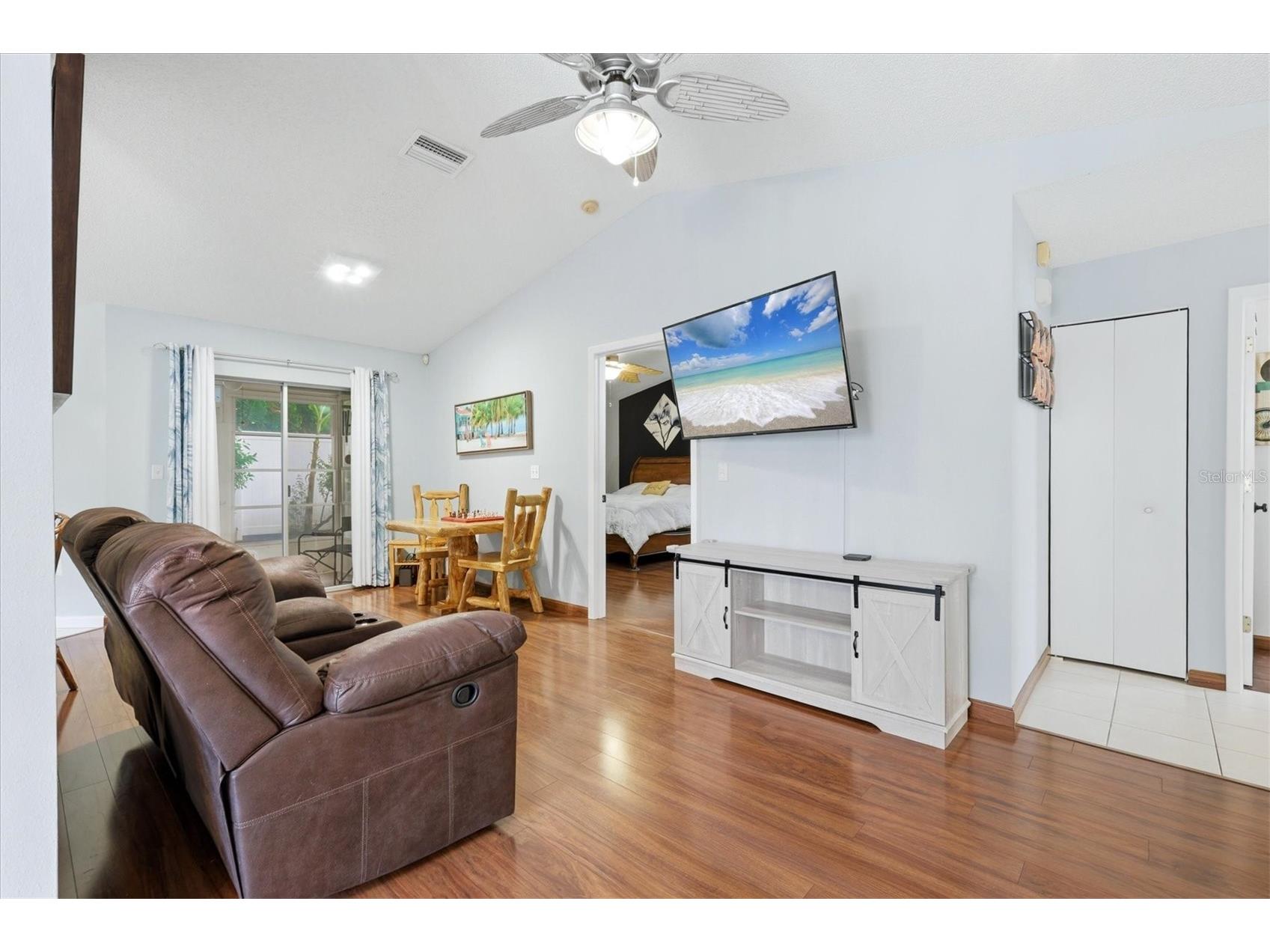 608 Tyson Terrace #8 Venice FL 34285 A4696776 image7