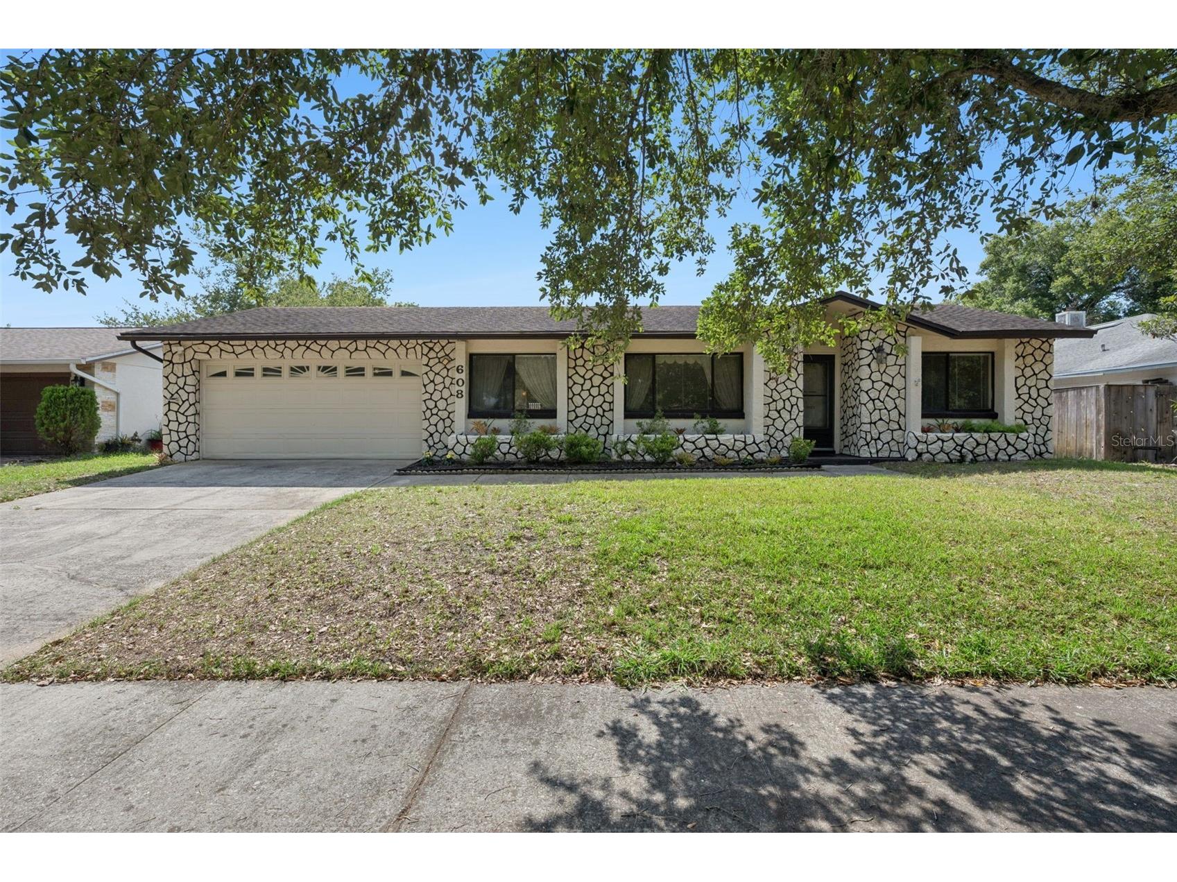 608 Wavecrest Drive Orlando FL 32807 O6402931 image1