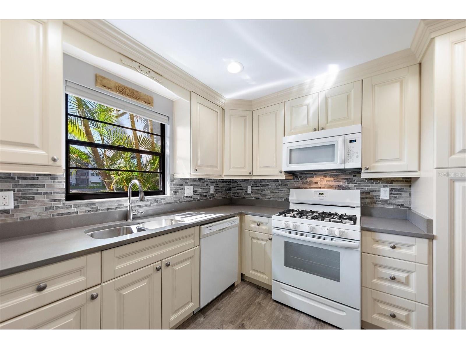 6080 80 Street N #102 Saint Petersburg FL 33709 TB8486182 image14