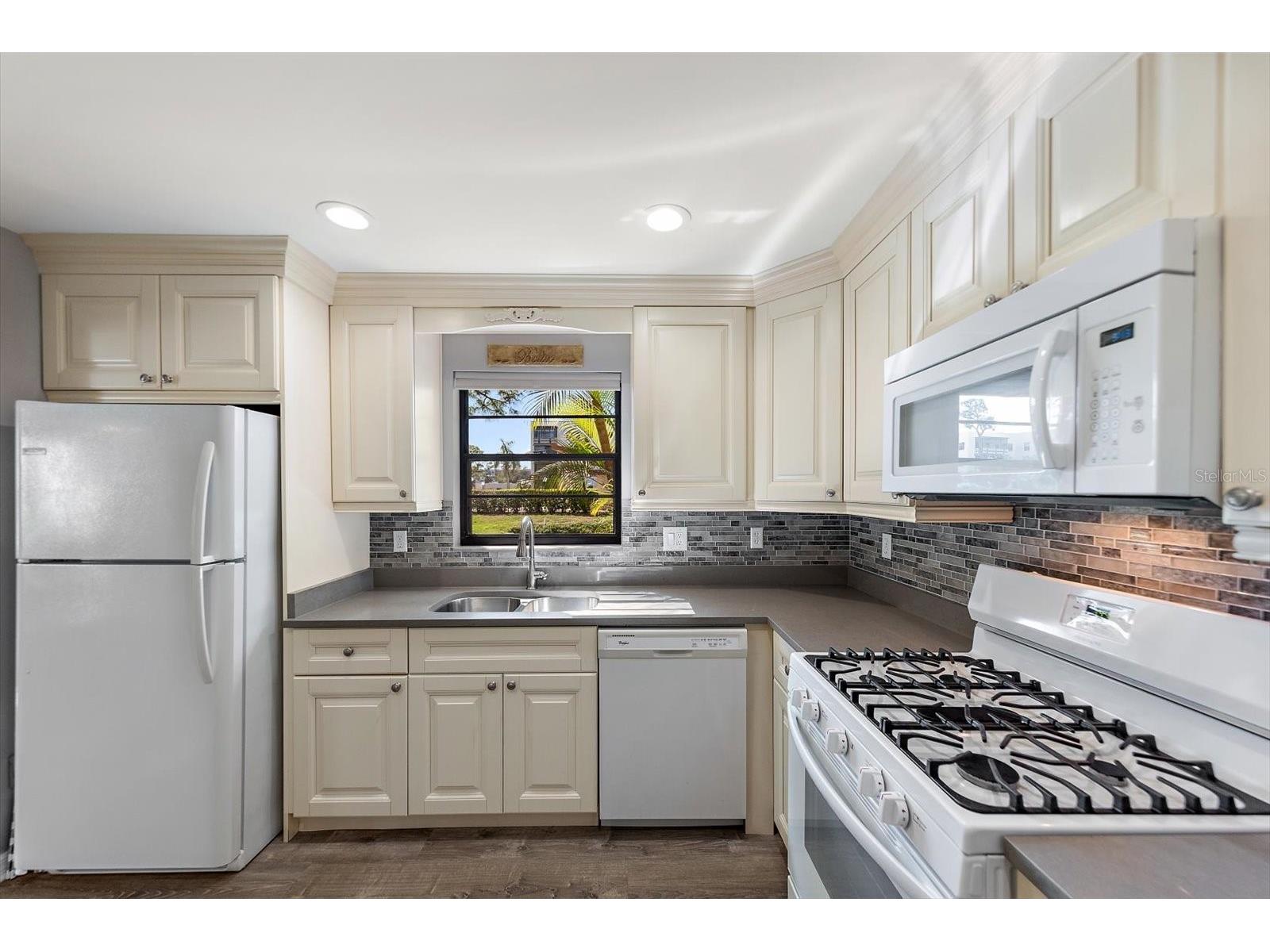 6080 80 Street N #102 Saint Petersburg FL 33709 TB8486182 image15