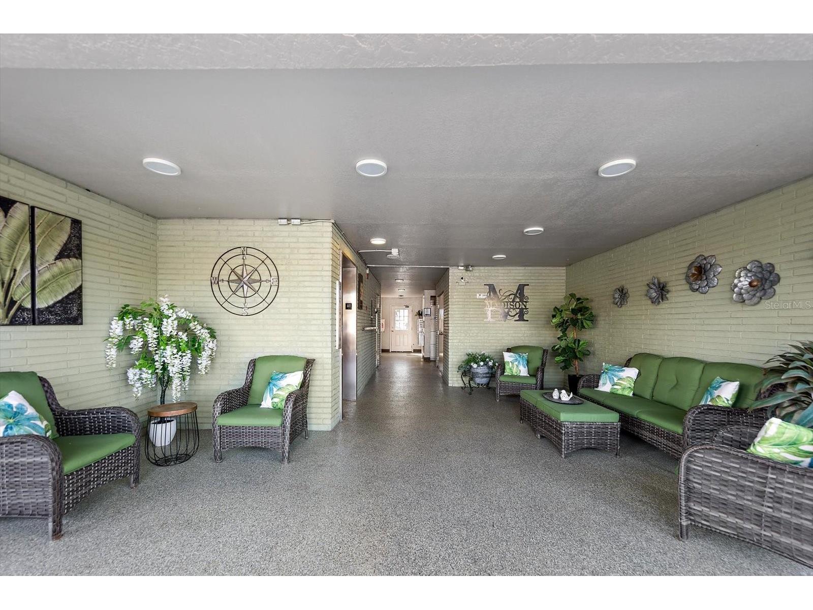 6080 80 Street N #102 Saint Petersburg FL 33709 TB8486182 image33