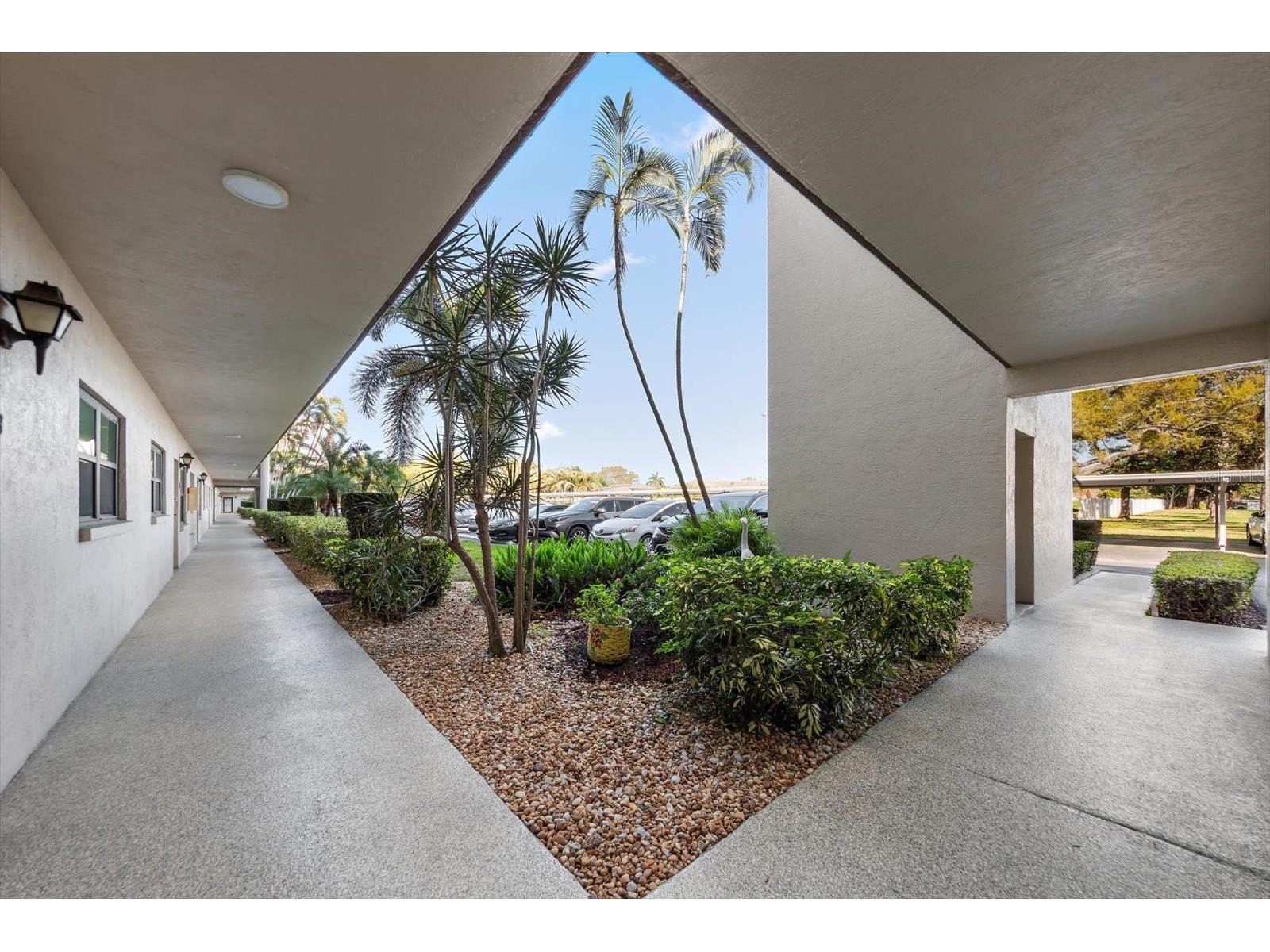 6080 80 Street N #102 Saint Petersburg FL 33709 TB8486182 image4