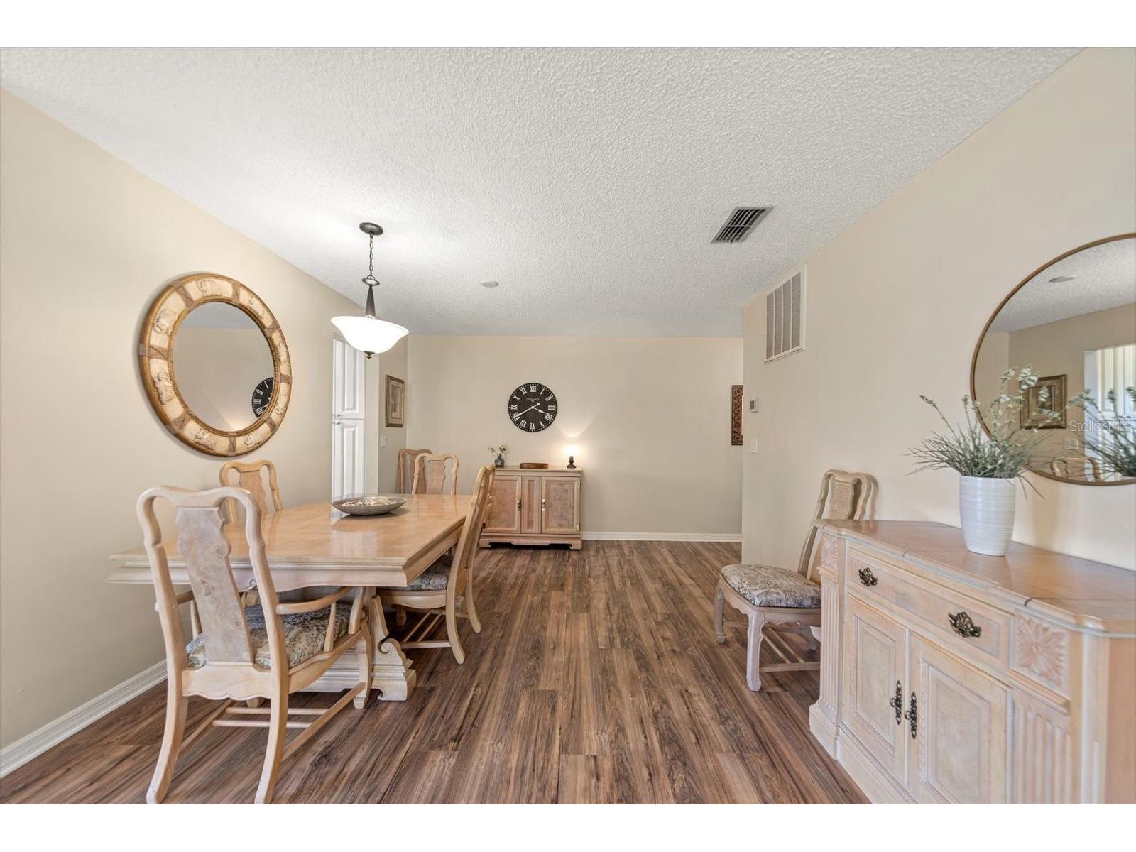 6080 80 Street N #102 Saint Petersburg FL 33709 TB8486182 image8